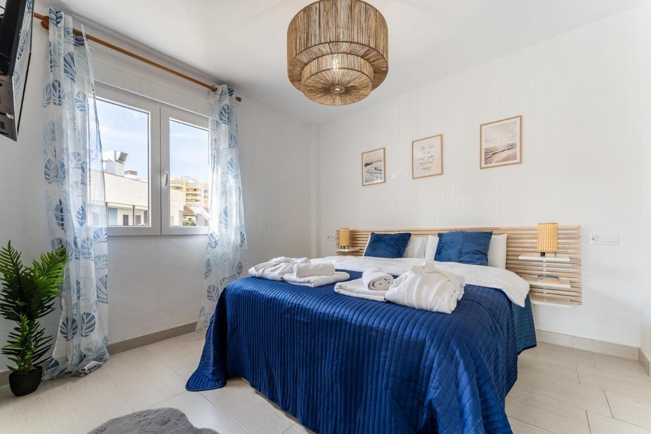 Sea View 2 Bedroom Apartment 2 Min Away From The Beach Торремолинос Экстерьер фото