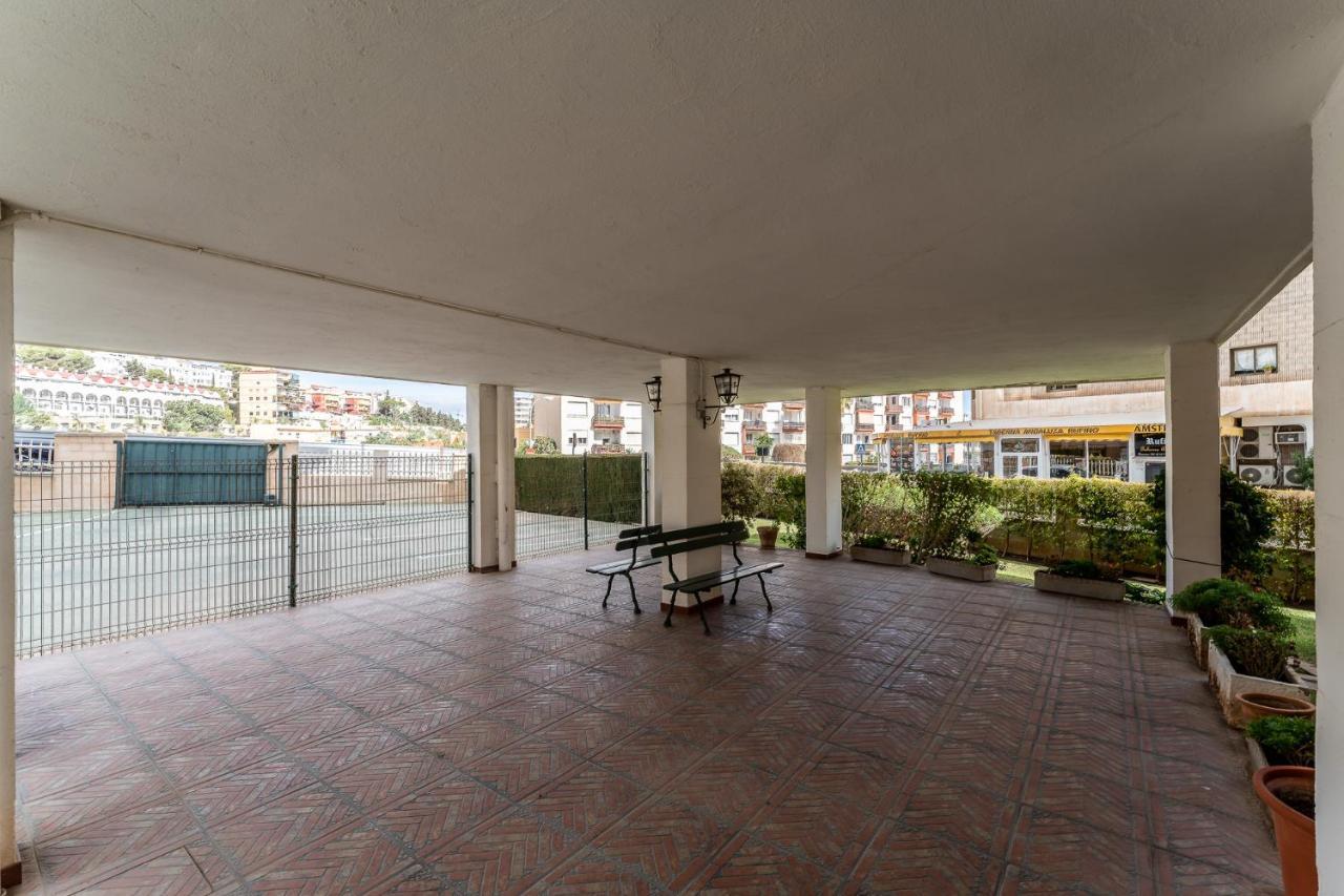 Sea View 2 Bedroom Apartment 2 Min Away From The Beach Торремолинос Экстерьер фото